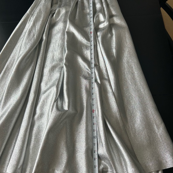 Muse by Marchesa silver skirt maxi full size 4 pockets, special occasion - Picture 9 of 9